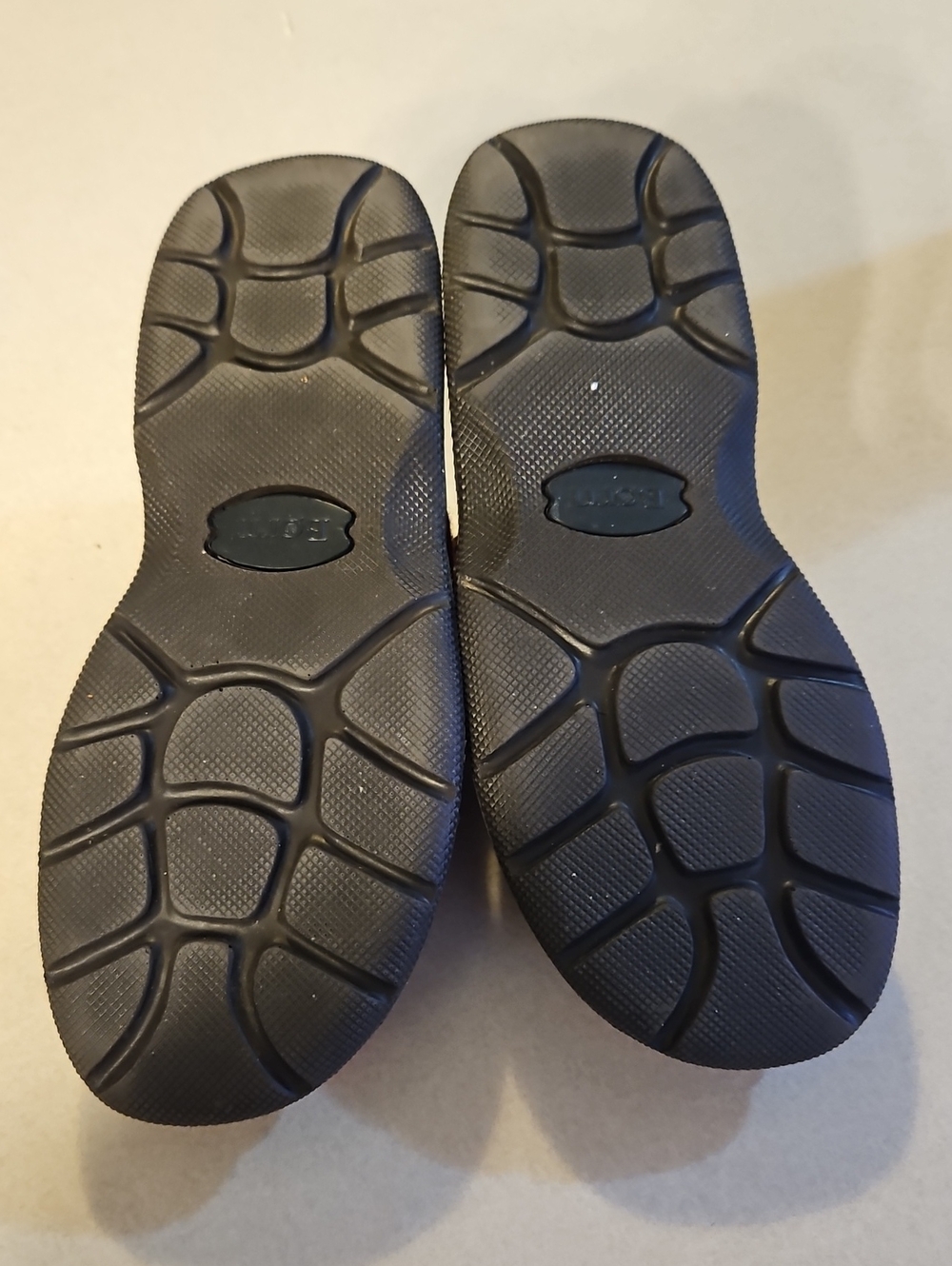 Born Leather Aztec Clogs - Picture 12 of 14
